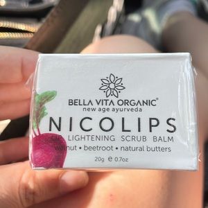 Lip lightening NEW nicolips